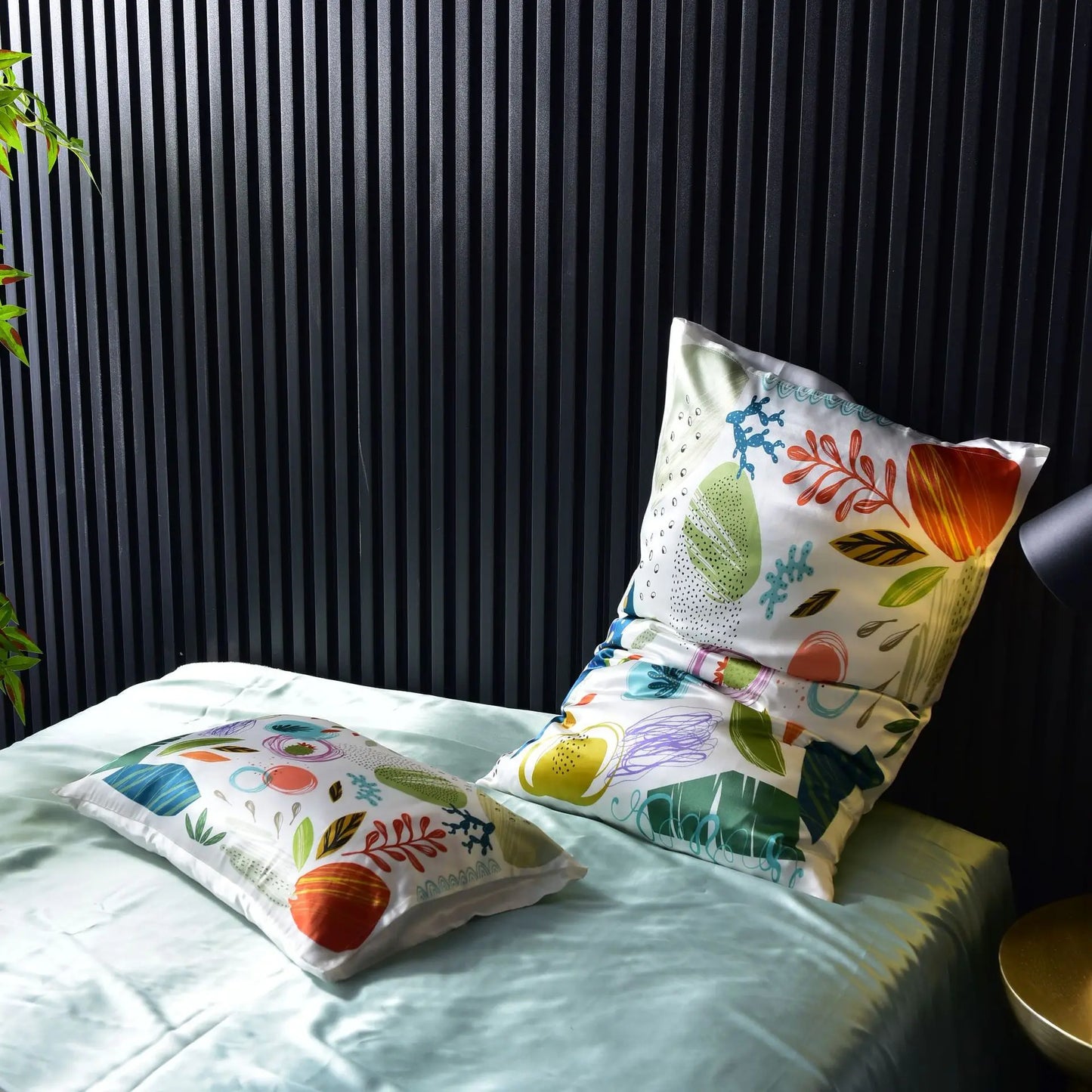 100% Mulberry Silk Pillowcase – Protect Hair & Skin While You Sleep