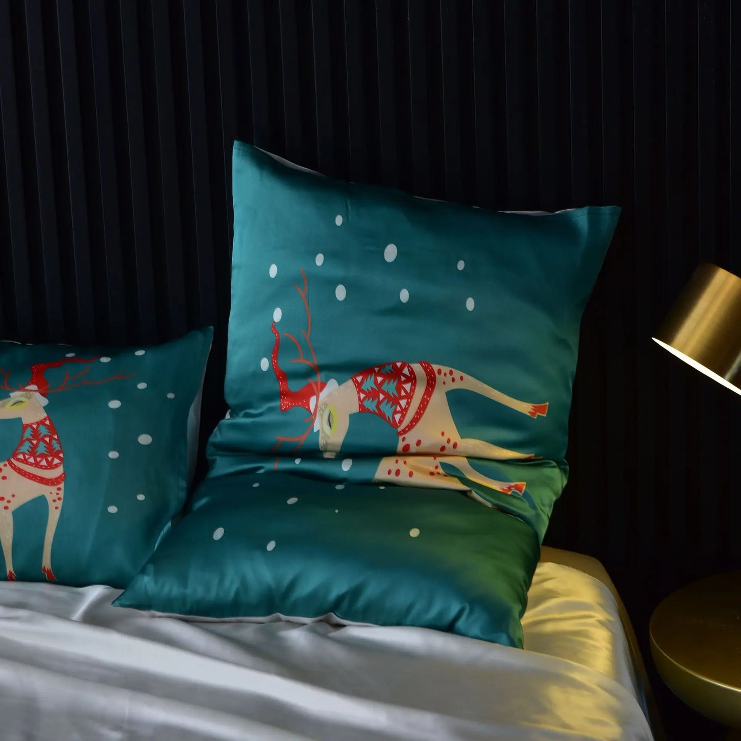 100% Mulberry Silk Pillowcase – Protect Hair & Skin While You Sleep
